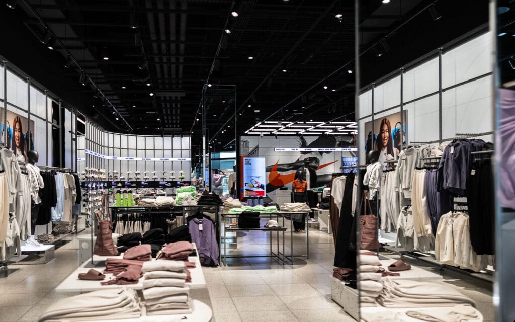 Dreamwalls Clarity Mirrors at the Nike store in King of Prussia Mall-pic3