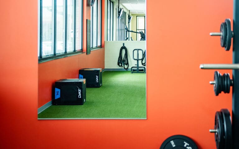 Dreamwalls Tempered Mirrors at Sheetz DC Gym in Burlington NC-pic2