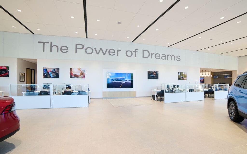 Dreamwalls White Backpainted Glass at Indian Trail Honda NC-pic2